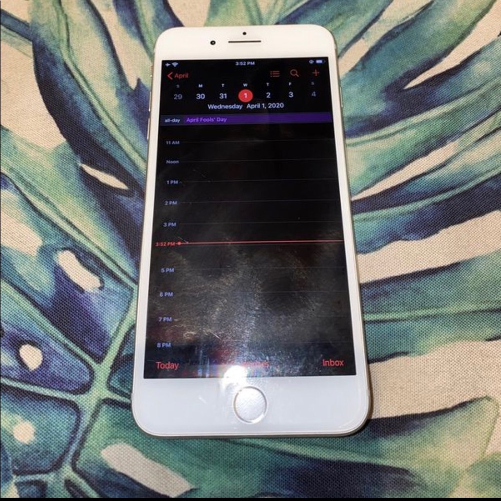 iPhone 8 PLUS. BRAND NEW UNLOCKED!